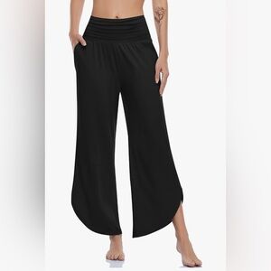 NWOT Women's Black Tulip Hem Jersey Pants sz small